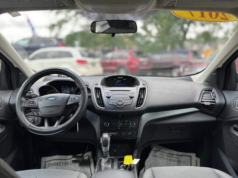 2017 Ford Escape S
