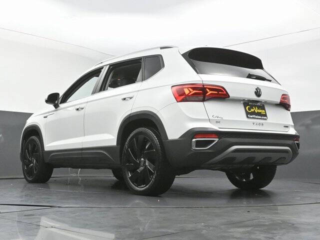 2024 Volkswagen Taos SE 4Motion
