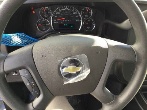 2025 Chevrolet Express 3500