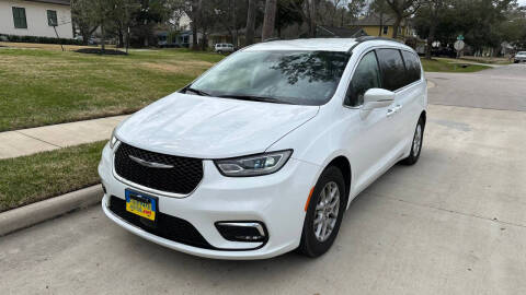 2022 Chrysler Pacifica Touring L
