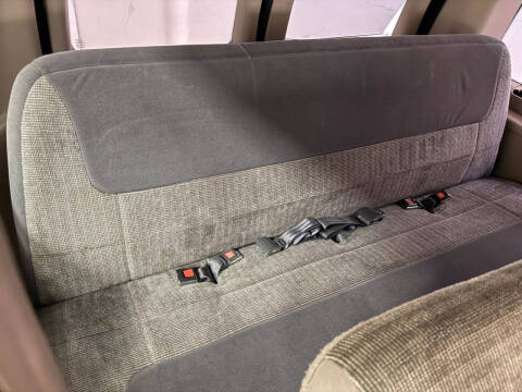 2002 Ford E-Series E-350 SD XLT