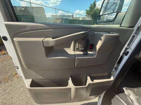 2016 Chevrolet Express 2500