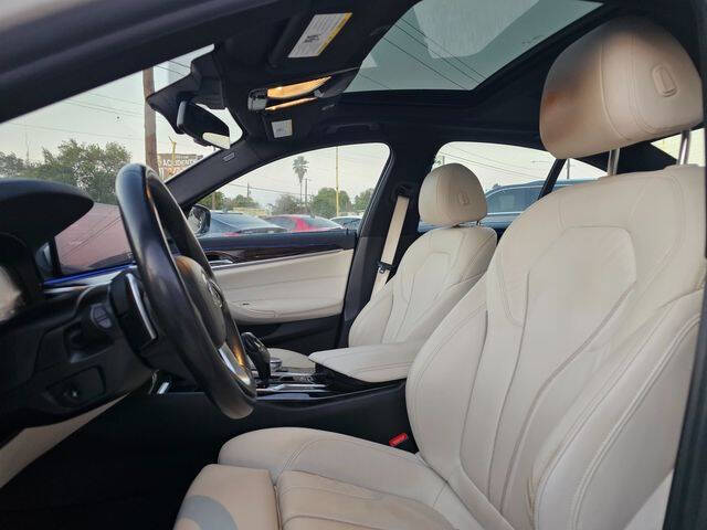 2021 BMW 5 Series 530i