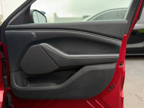 2021 Ford Mustang Mach-E Select