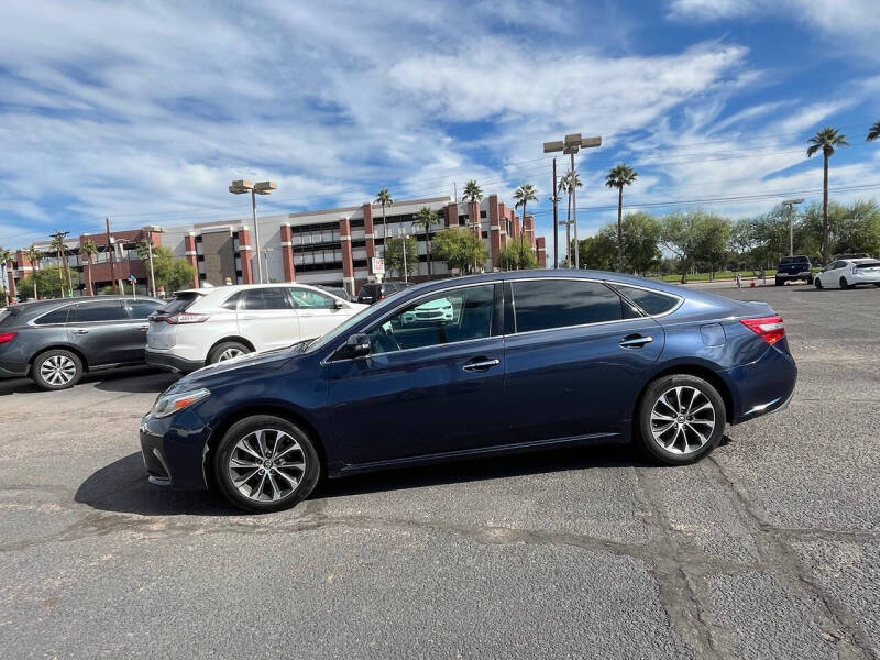 2017 Toyota Avalon XLE