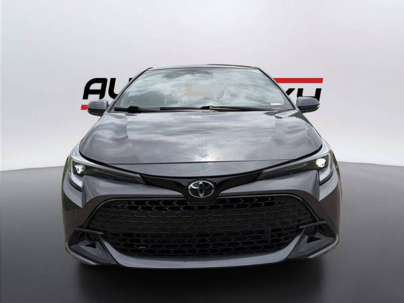 2025 Toyota Corolla Hatchback SE