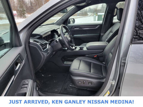 2024 GMC Acadia Elevation