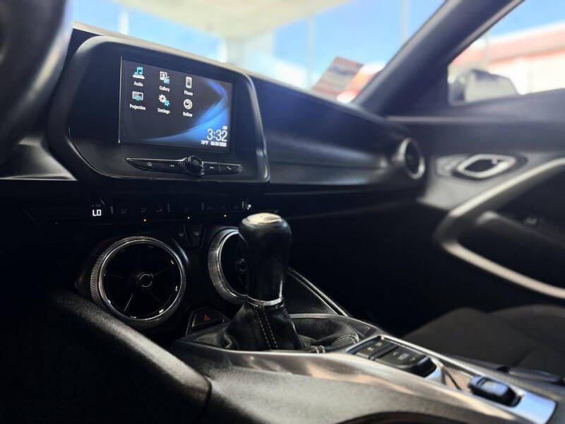 2018 Chevrolet Camaro LS