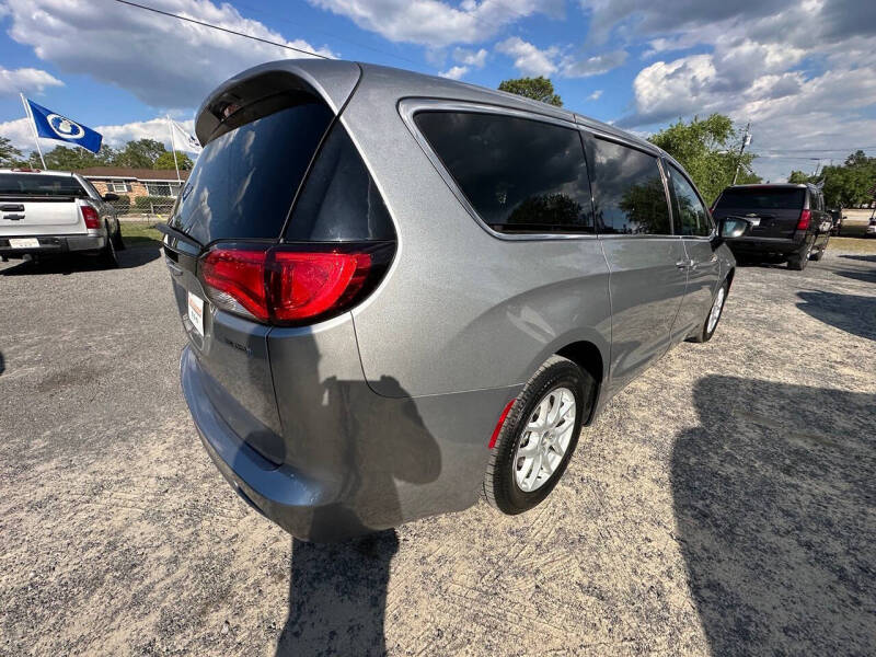 2017 Chrysler Pacifica LX