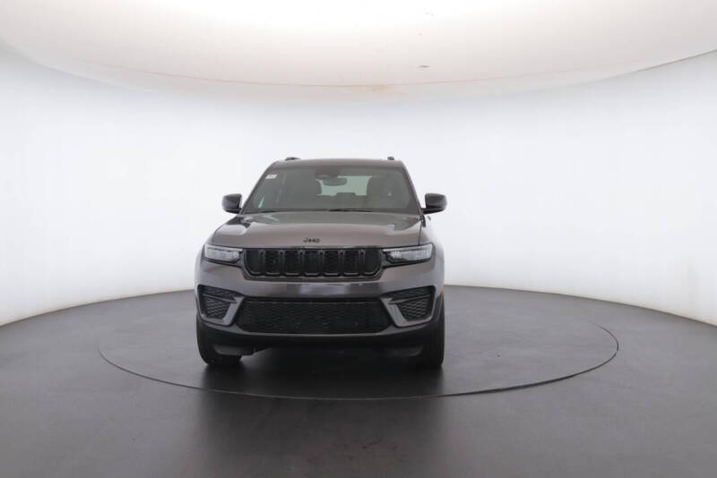 2025 Jeep Grand Cherokee Altitude X