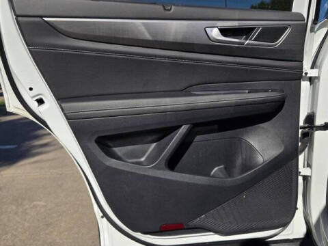 2025 Volkswagen Atlas Cross Sport SE 4Motion