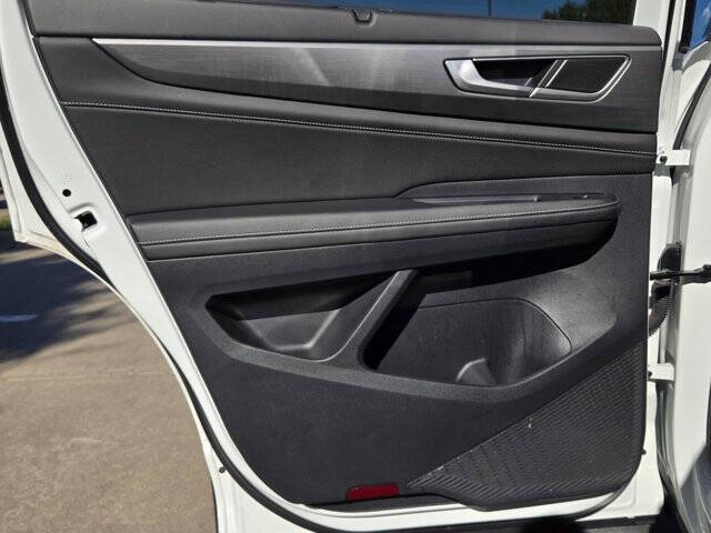 2025 Volkswagen Atlas Cross Sport SE 4Motion