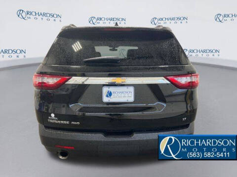 2021 Chevrolet Traverse LT Leather