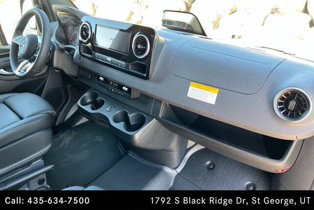 2025 Mercedes-Benz Sprinter