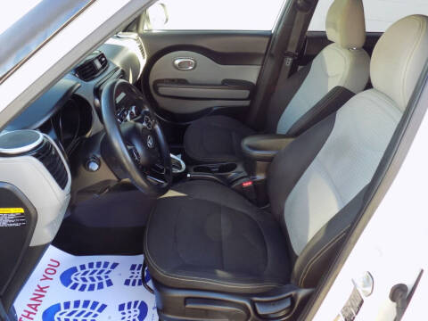 2015 Kia Soul +