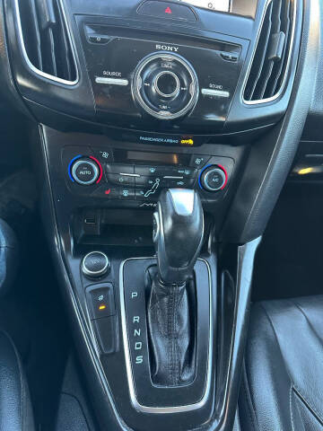 2017 Ford Focus Titanium