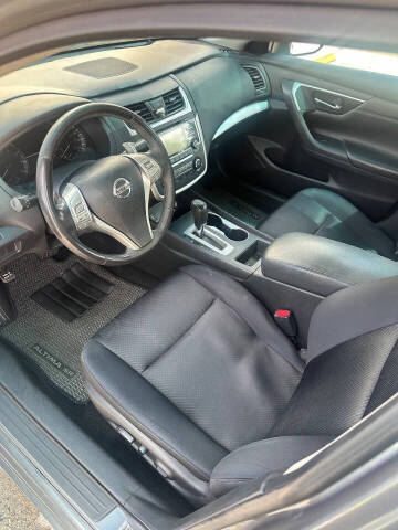 2016 Nissan Altima 2.5 SR