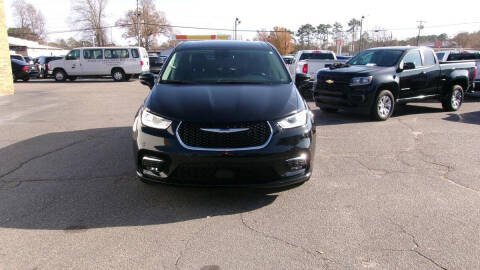 2024 Chrysler Pacifica Touring L