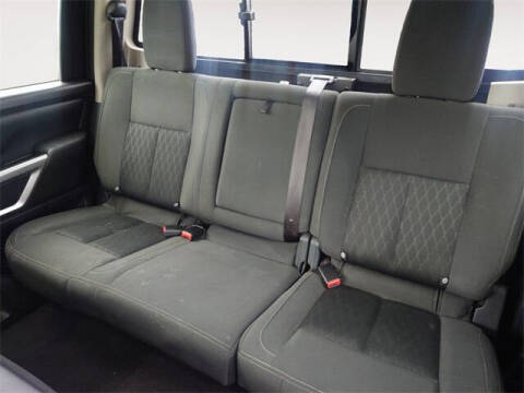 2017 Nissan Titan SV