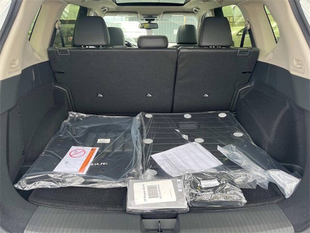 2025 Nissan Rogue SL