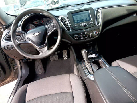 2017 Chevrolet Malibu LT