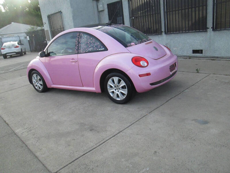 2009 Volkswagen New Beetle Base PZEV