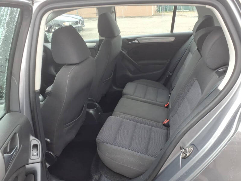 2011 Volkswagen Golf 2.5L PZEV