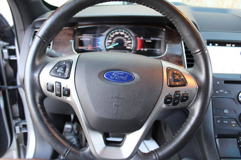 2016 Ford Taurus Limited