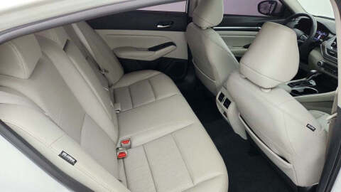 2022 Nissan Altima 2.5 SL