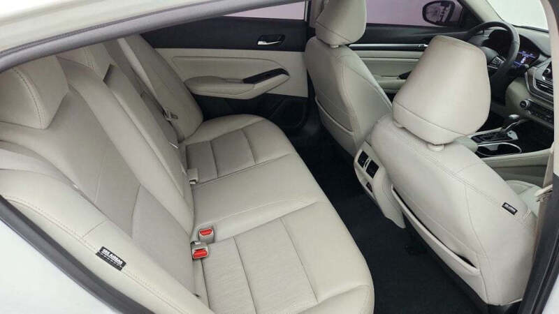 2022 Nissan Altima 2.5 SL