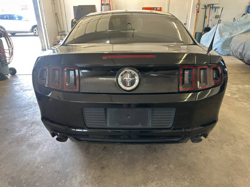 2014 Ford Mustang V6