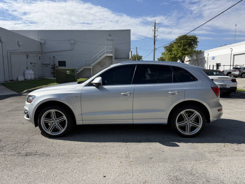 2011 Audi Q5 3.2 quattro Premium Plus