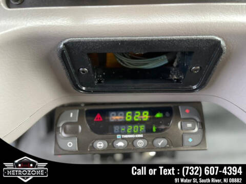 2011 Freightliner M2 106