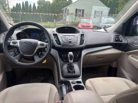 2015 Ford Escape SE