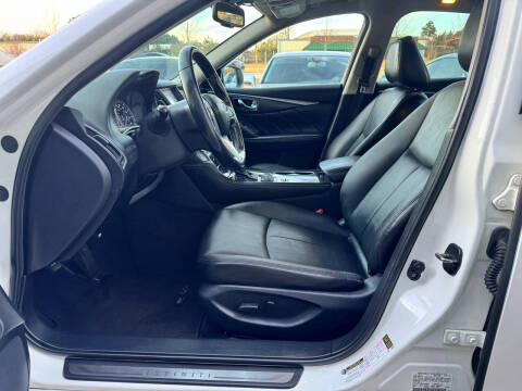 2018 Infiniti Q50 2.0T Luxe