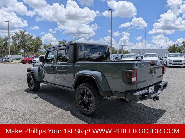 2025 Jeep Gladiator NightHawk