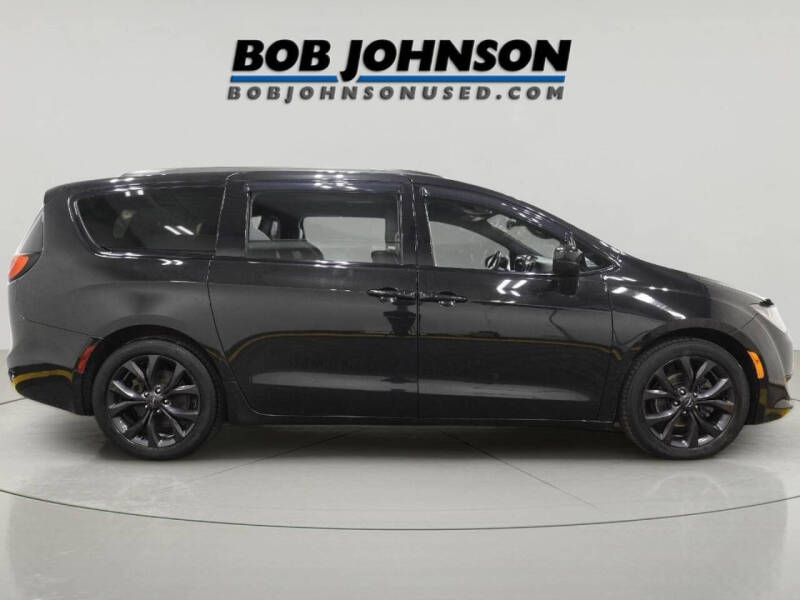 2018 Chrysler Pacifica Touring L Plus
