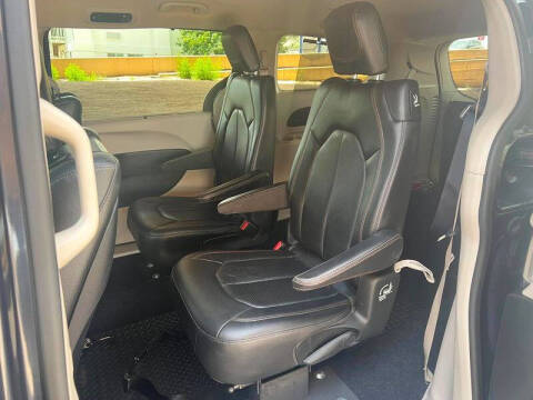 2019 Chrysler Pacifica Touring L Plus