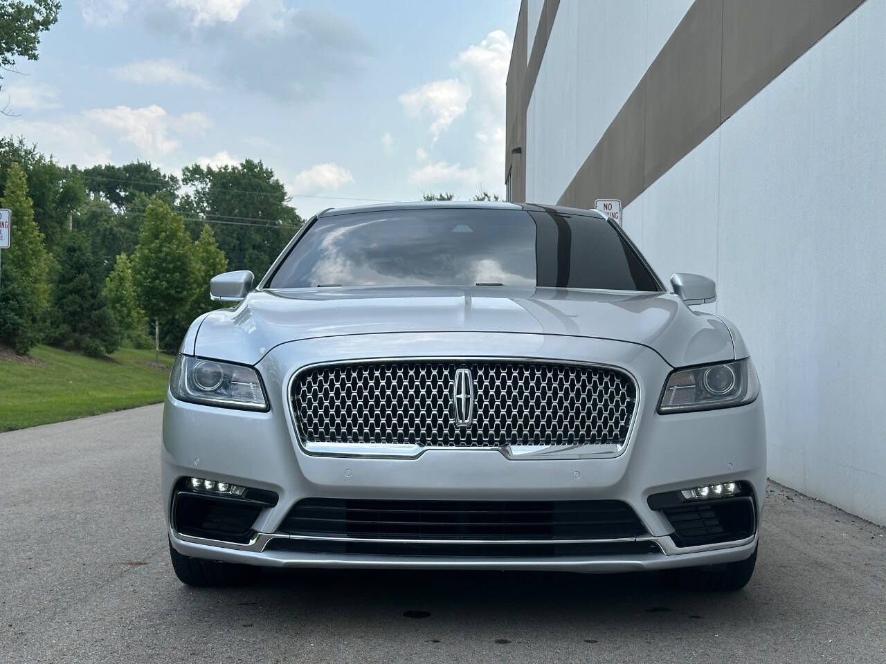 2018 Lincoln Continental for sale at Phoenix Motor Co in Romulus, MI