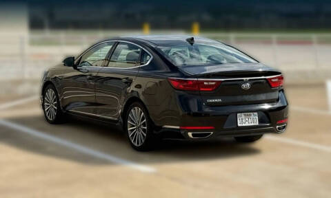 2017 Kia Cadenza Premium