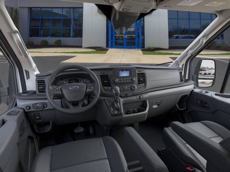 2025 Ford Transit 250