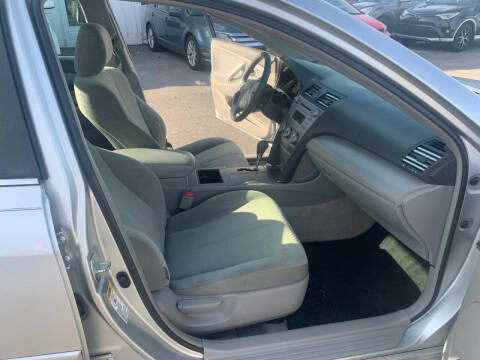 2009 Toyota Camry LE