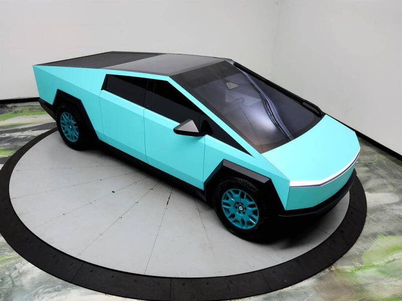 2024 Tesla Cybertruck