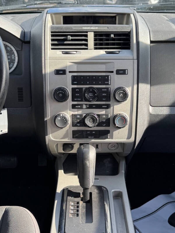 2011 Ford Escape XLT