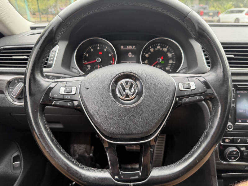 2016 Volkswagen Passat 1.8T SE