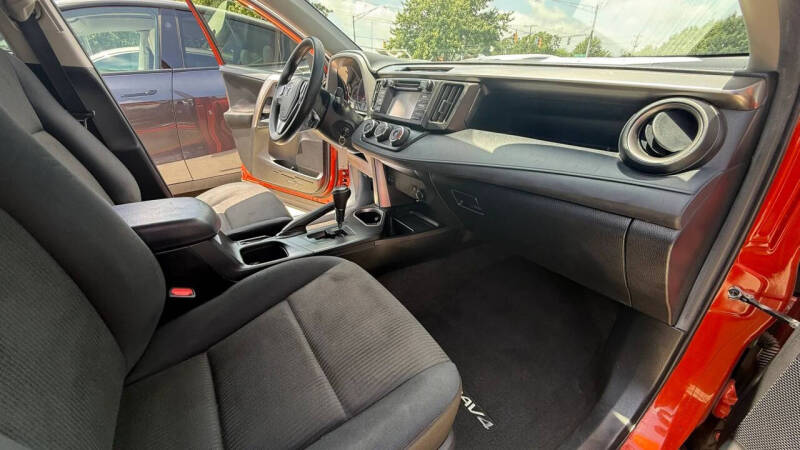 2016 Toyota RAV4 LE