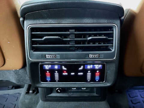 2022 Audi Q8 quattro Premium Plus 55 TFSI