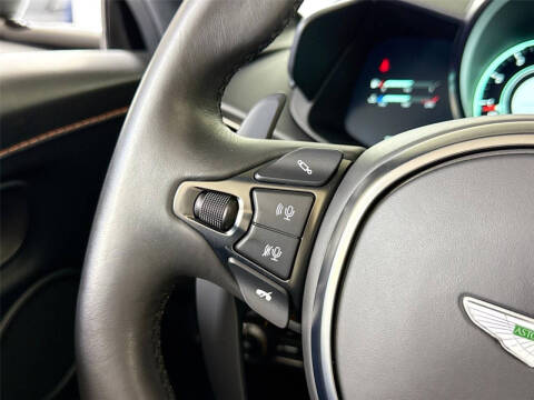 2022 Aston Martin Vantage