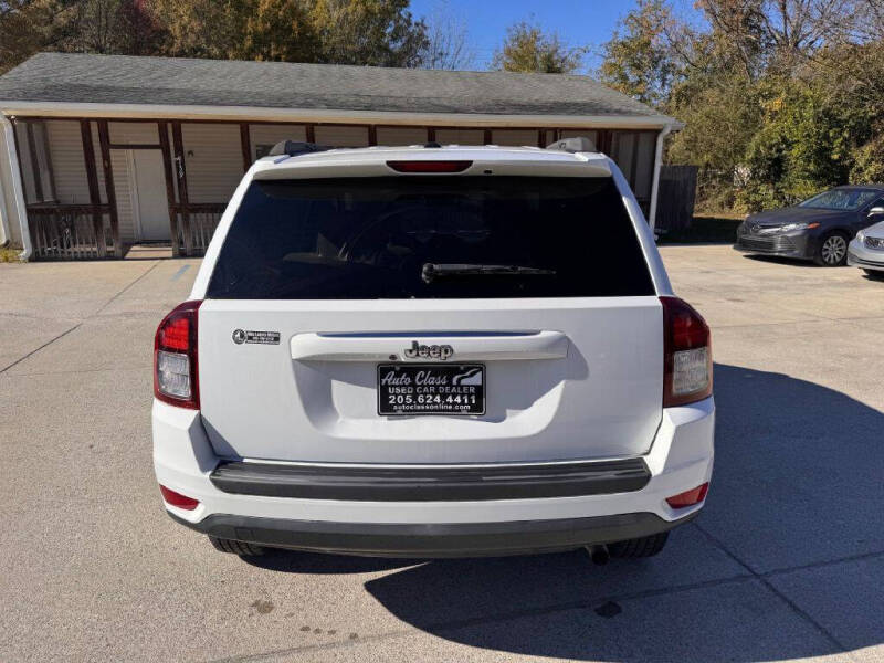 2015 Jeep Compass Sport photo 8