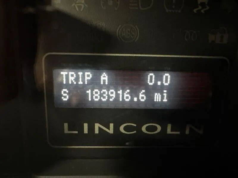 2011 Lincoln Navigator L